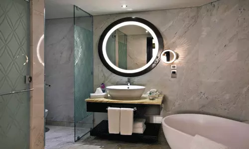 هتل کرون پلازا دیره دبی